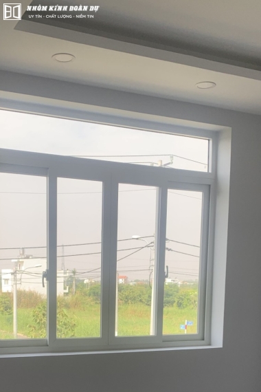 Cửa sổ kéo 4 cánh