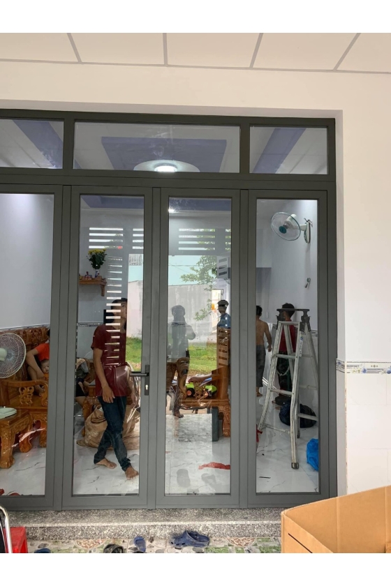 Mẫu cửa 4 cánh - số 2
